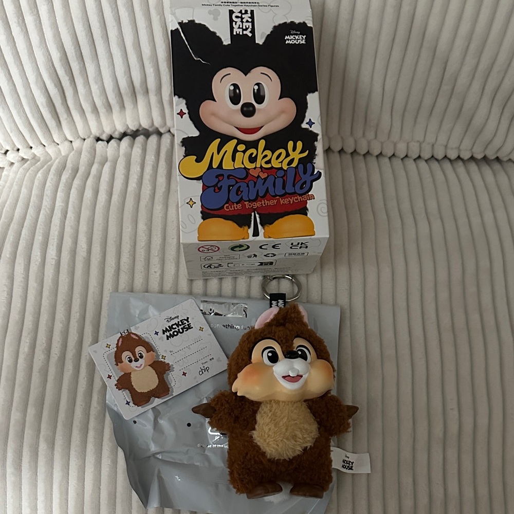 Authentic ❣️ Popmart Chip❣️ Mickey Family